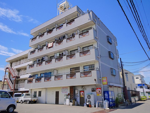建物外観　キレイな外観です。