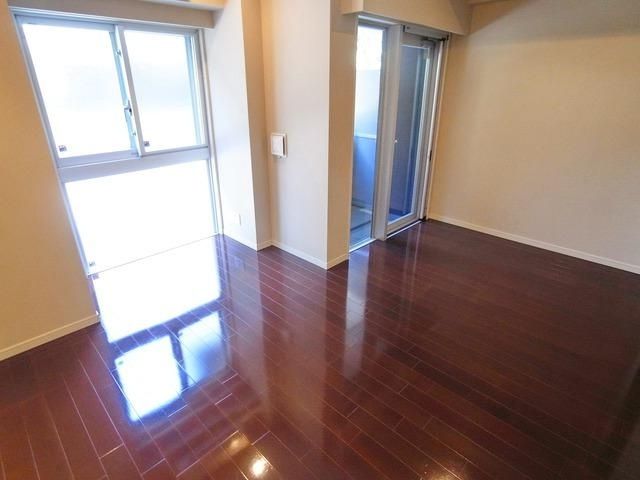 居室・リビング　☆広くて明るいお部屋☆