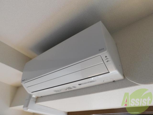 その他設備　もちろんエアコンついてますよ。