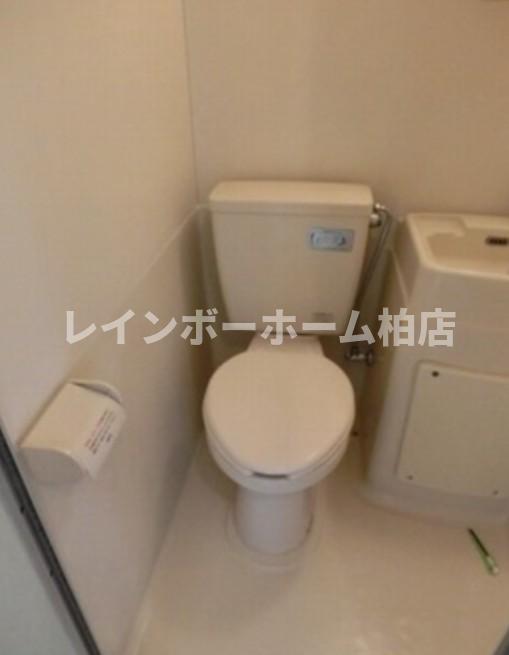 トイレ　トイレもきれいです