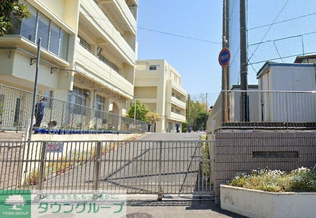 小学校　小机小学校（小学校）まで1280m