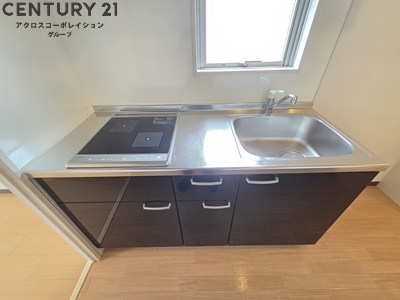 キッチン　2口IHコンロ付きのシンプルなキッチン！