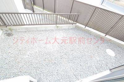 庭　厚生町貸家
