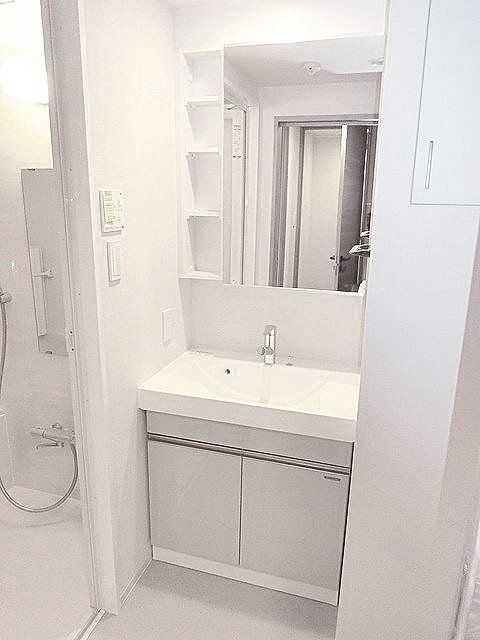 洗面設備　お部屋探しは株式会社　タウンハウジング　までお気軽にお問合…