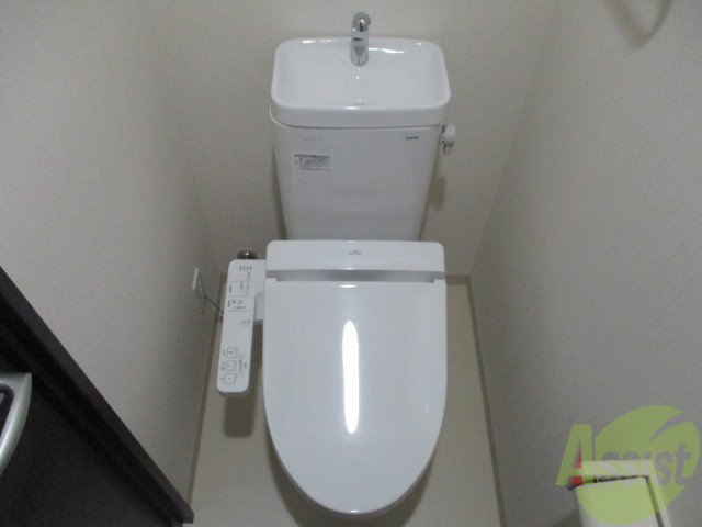 トイレ　ウォシュレットですね。