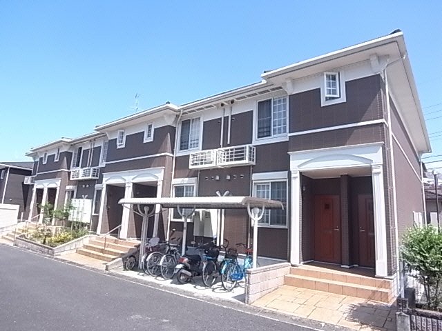 建物外観　☆梅美台ニュータウン★オシャレな外観♪ネット無料★追い焚き♪