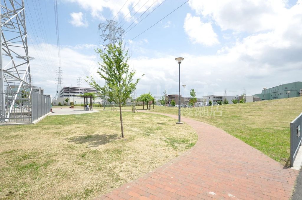 公園　やしお駅前公園（公園）まで650m