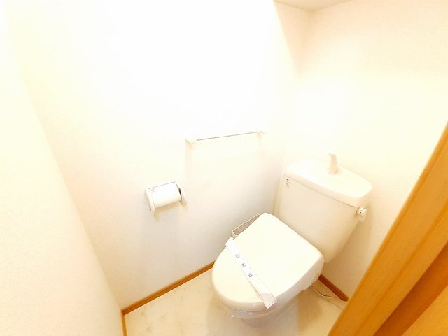 トイレ　シンプルで使いやすいトイレです