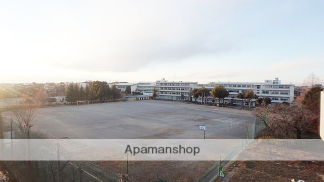 小学校　上尾市立平方東小学校（小学校）まで619m