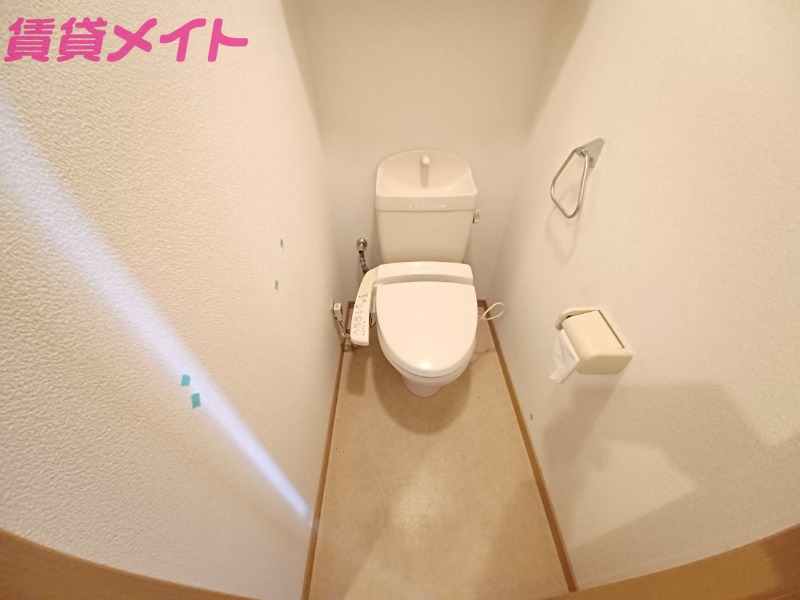 トイレ　同物件別室反転タイプ画像