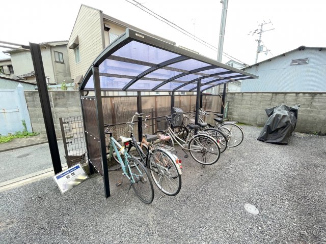 その他共有部分　自転車はこちらに置けます