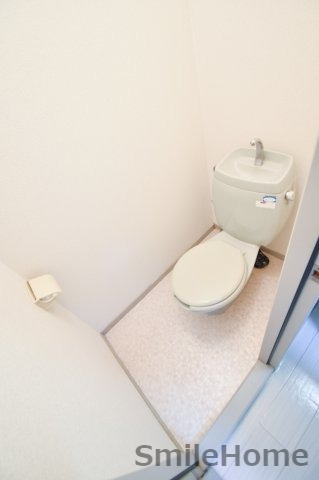 トイレ　清潔感があるトイレです。入るとホッとする、そんな空間。
