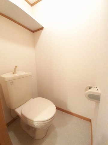 トイレ　トイレもきれいです