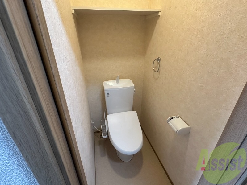 トイレ　トイレはウォシュレット機能付き。シャワートイレは日本の宝。