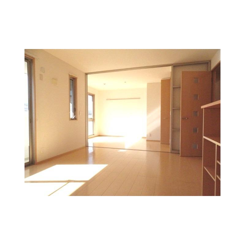 居室・リビング　広々と使えます♪