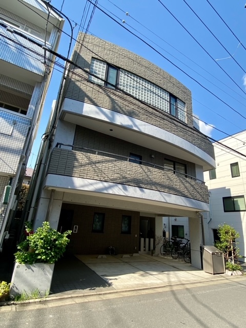 建物外観　★物件現地や最寄り駅等でのお待ち合わせでご案内が可能です★