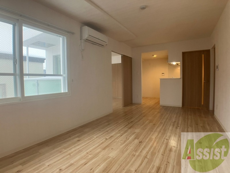 居室・リビング　広くてキレイなお部屋が広がっていて、充実した生活が送れそう。