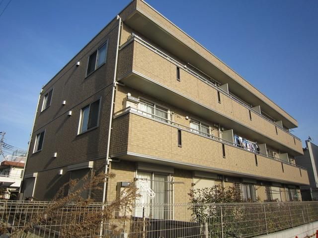 建物外観　オートロック完備、都市ガス対応のお部屋です
