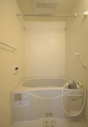 バス・シャワールーム　別部屋の画像を使用しております。