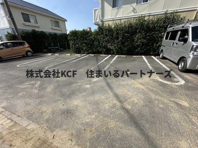 駐車場　駐車場完備です