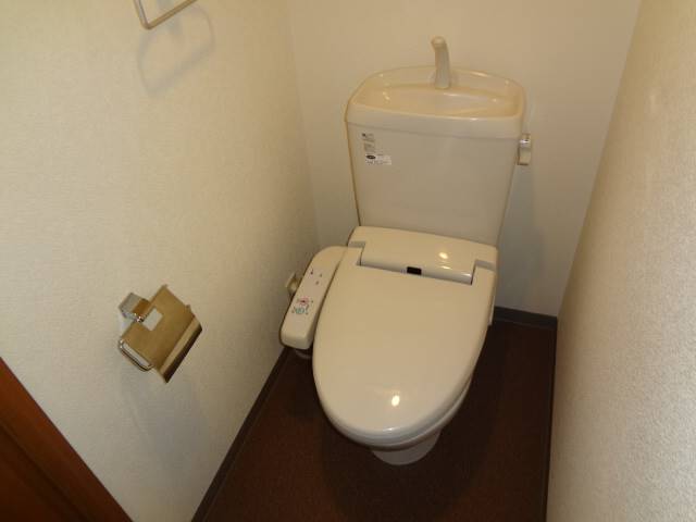 トイレ　トイレ