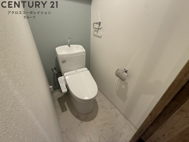 トイレ　温水洗浄便座付きでおすすめです