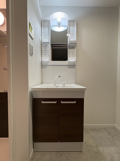 洗面設備　★同施工別建物の参考写真です★