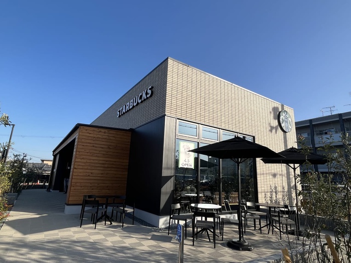 飲食店　スターバックスコーヒー（飲食店）まで533m