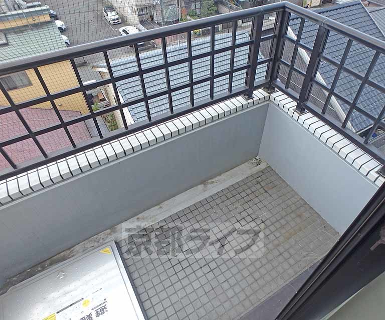 バルコニー　６帖洋室のバルコニーです。