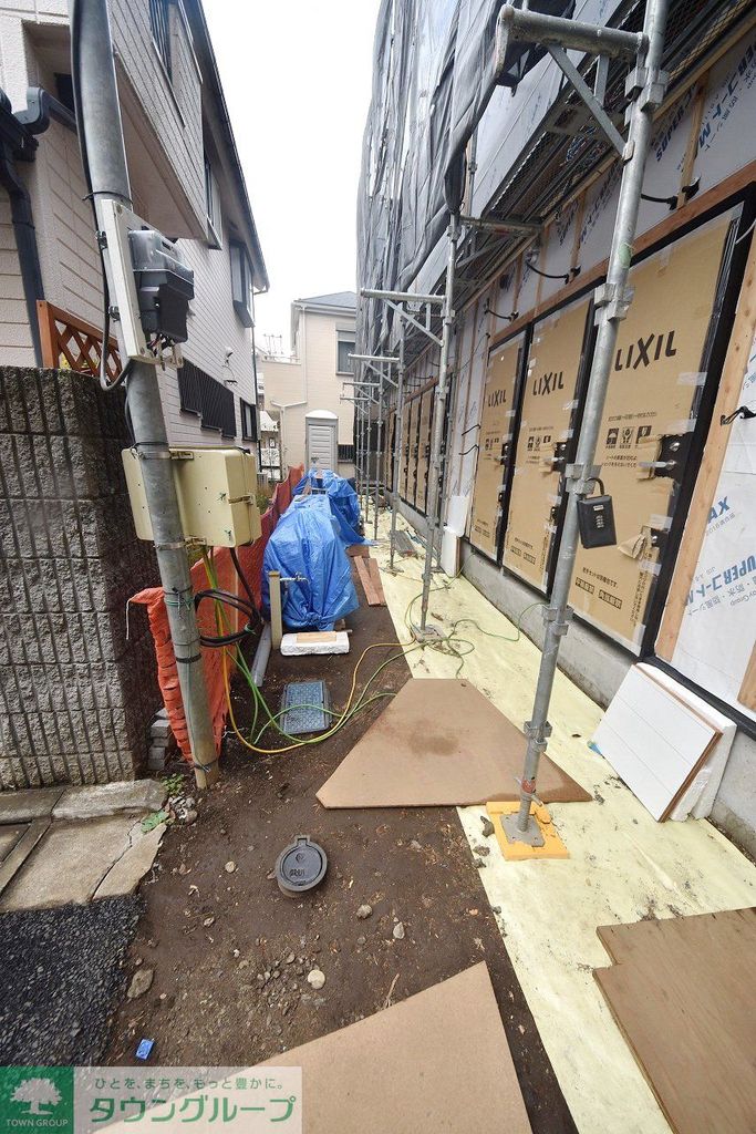 エントランス　駐車場