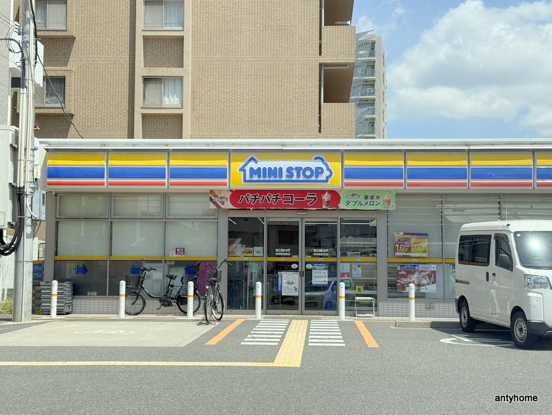 コンビニ　ミニストップ 吹田南金田店（コンビニ）まで397m