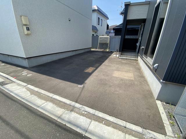 駐車場　駐車場