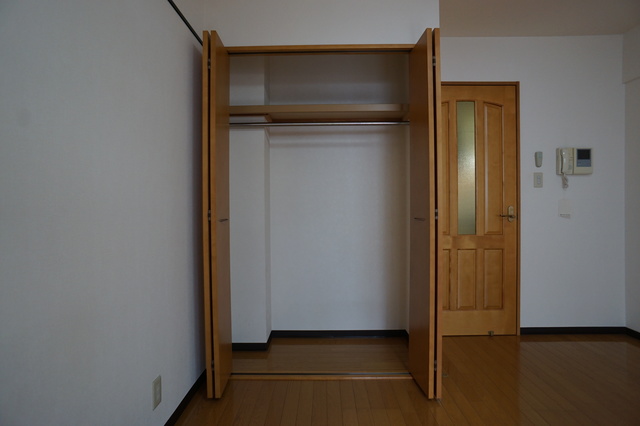 収納　クローゼット