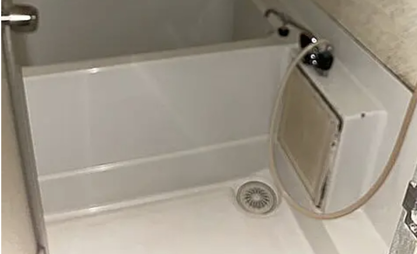 バス・シャワールーム　別部屋参考写真