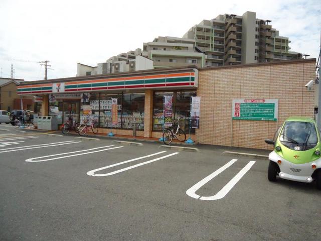 コンビニ　セブンイレブン堺中百舌鳥町6丁店（コンビニ）まで597m