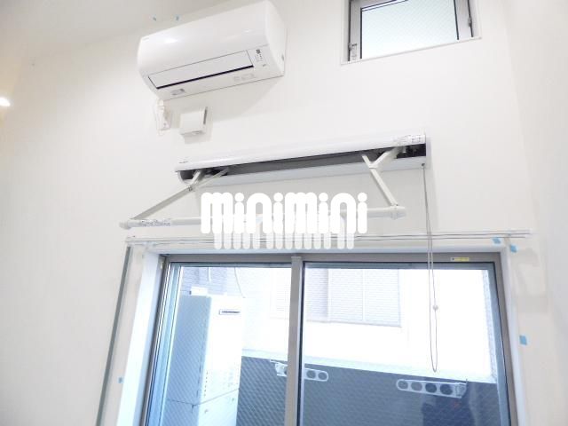 その他設備　室内物干し付きで便利ですね
