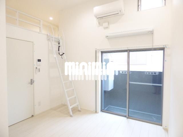 居室・リビング　人気のロフト付きのお部屋です
