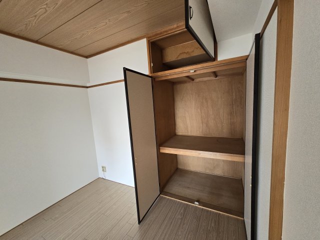 収納　メゾン・エトワール