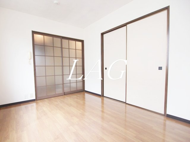 居室・リビング　洋室のお部屋です。