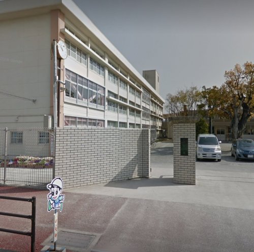 小学校　板付小学校（小学校）まで984m