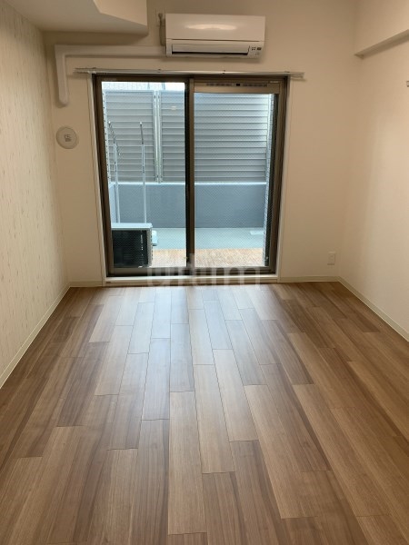 居室・リビング　※別のお部屋の写真です