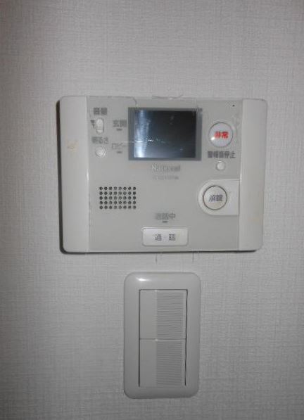 セキュリティ　モニター付きインターフォン