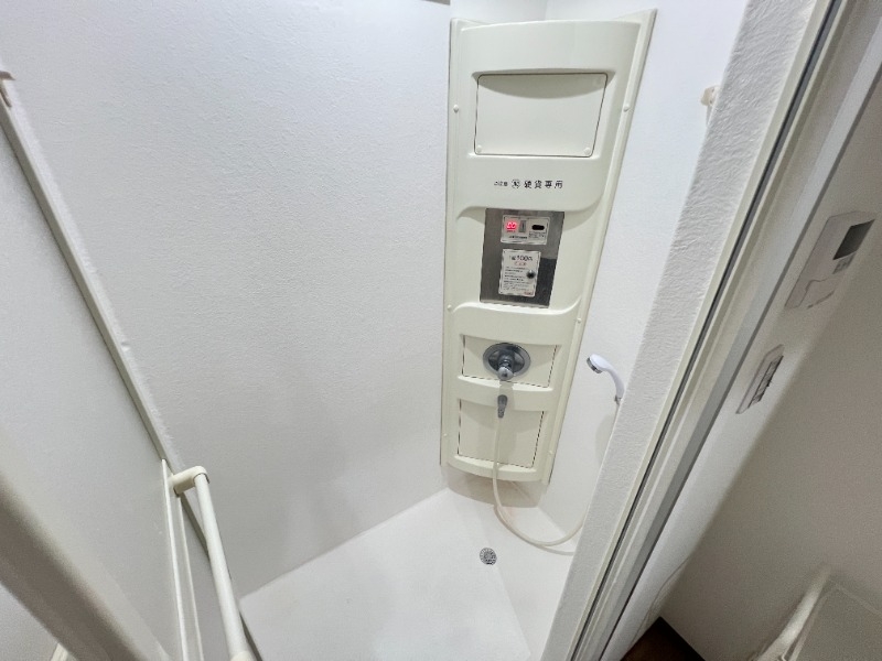 バス・シャワールーム　共有部分にございます。