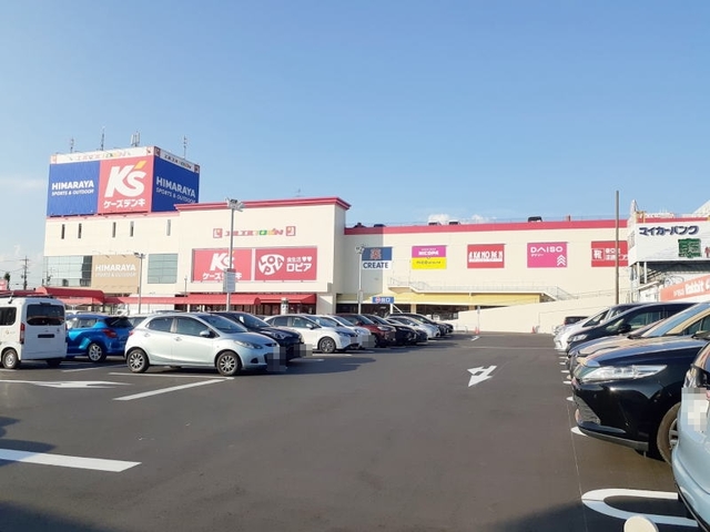 ショッピングセンター　エルエルタウン（ショッピングセンター）まで550m