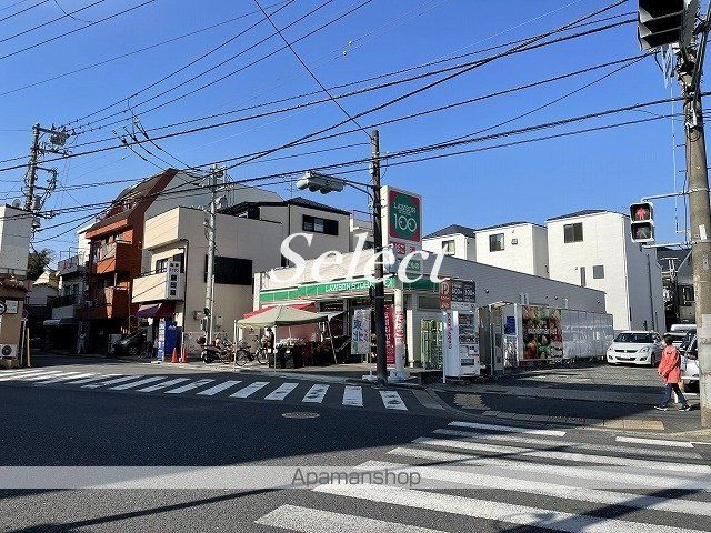 コンビニ　ローソンストア１００（コンビニ）まで330m