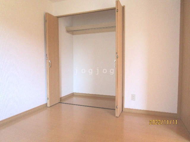 収納　収納が大きく、たくさんものが入ります。