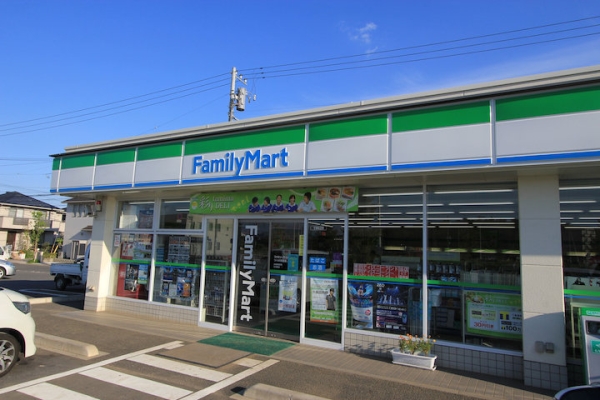 コンビニ　ファミリーマート つくば葛城店（コンビニ）まで250m