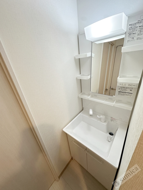 洗面設備　シャンプードレッサー付き・朝シャンもこちらで♪♪
