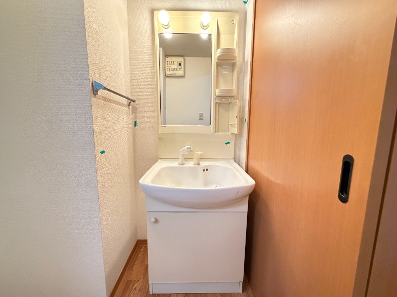 洗面設備　１０１号室の写真