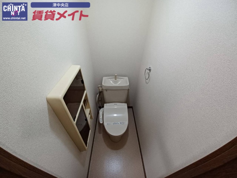 トイレ　反転タイプ参考写真